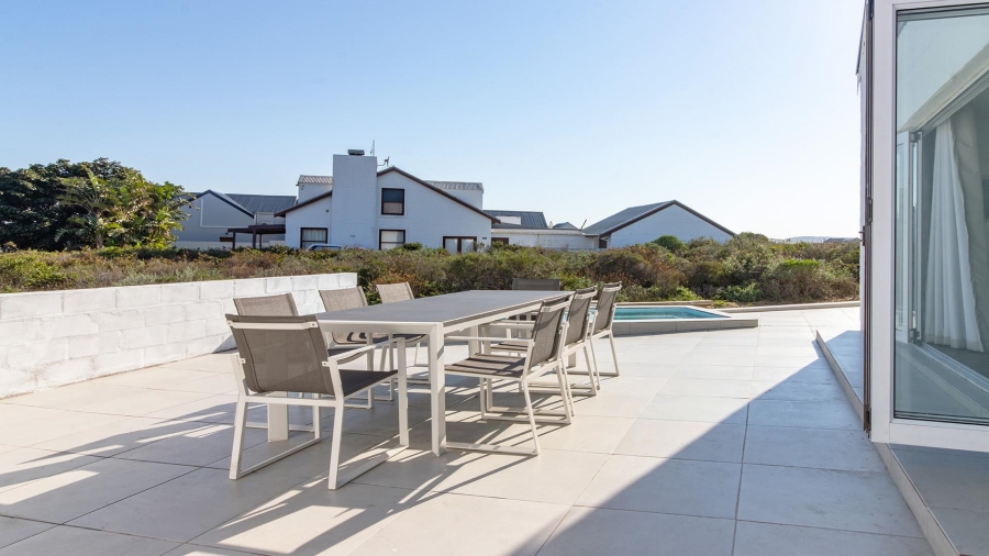 5 Bedroom Property for Sale in Grotto Bay Western Cape